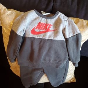 TODDLER NIKE SWEATSUIT